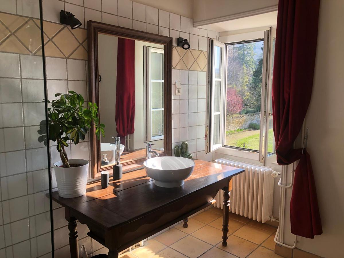 Le Clos Ayanna Cremieu Exterior photo