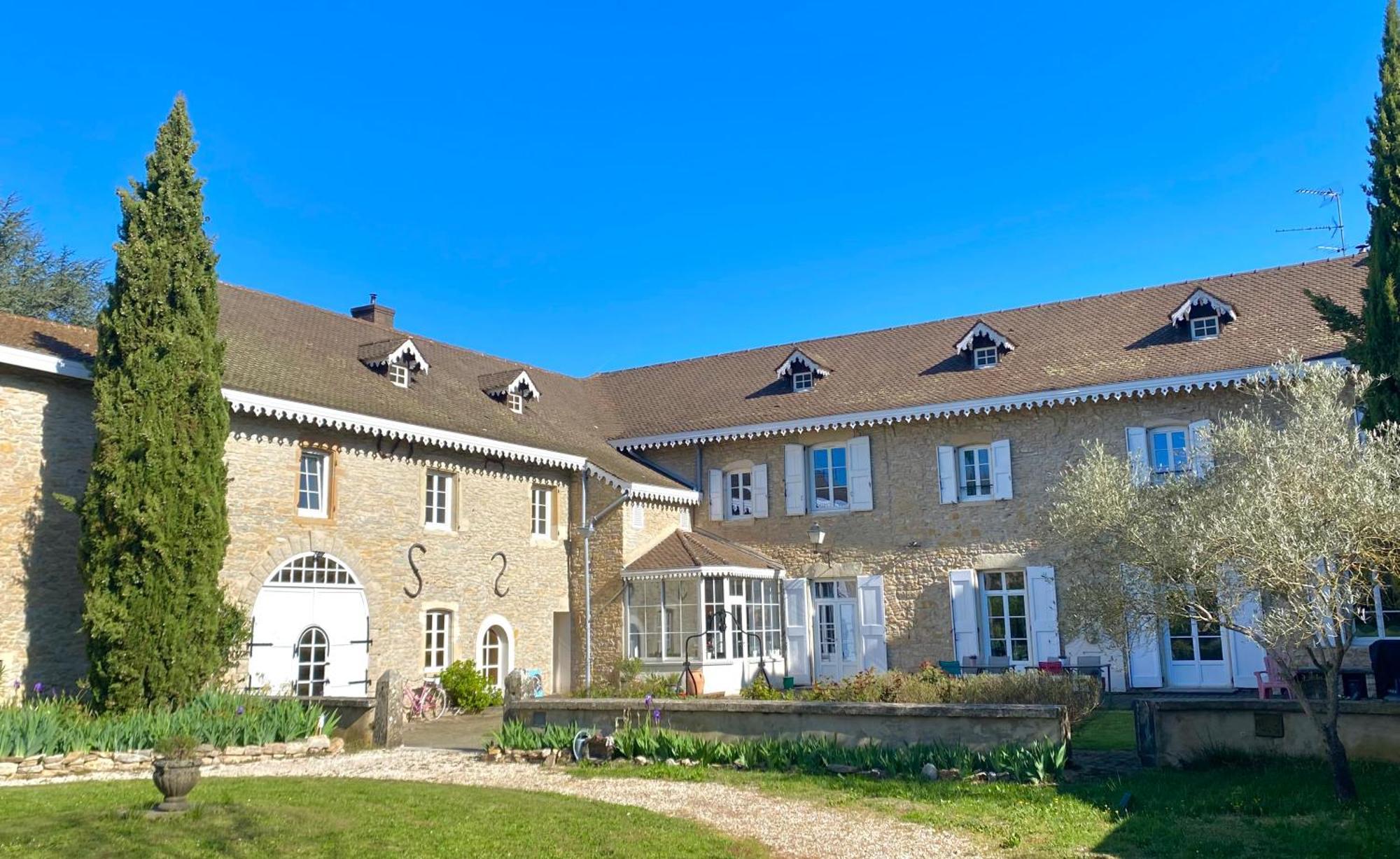 Le Clos Ayanna Cremieu Exterior photo